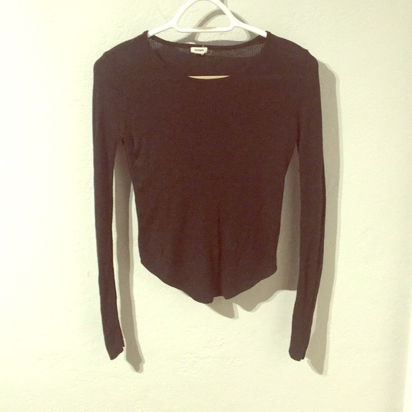 🌸GARAGE Black long sleeve sweater - Picture 1 of 3
